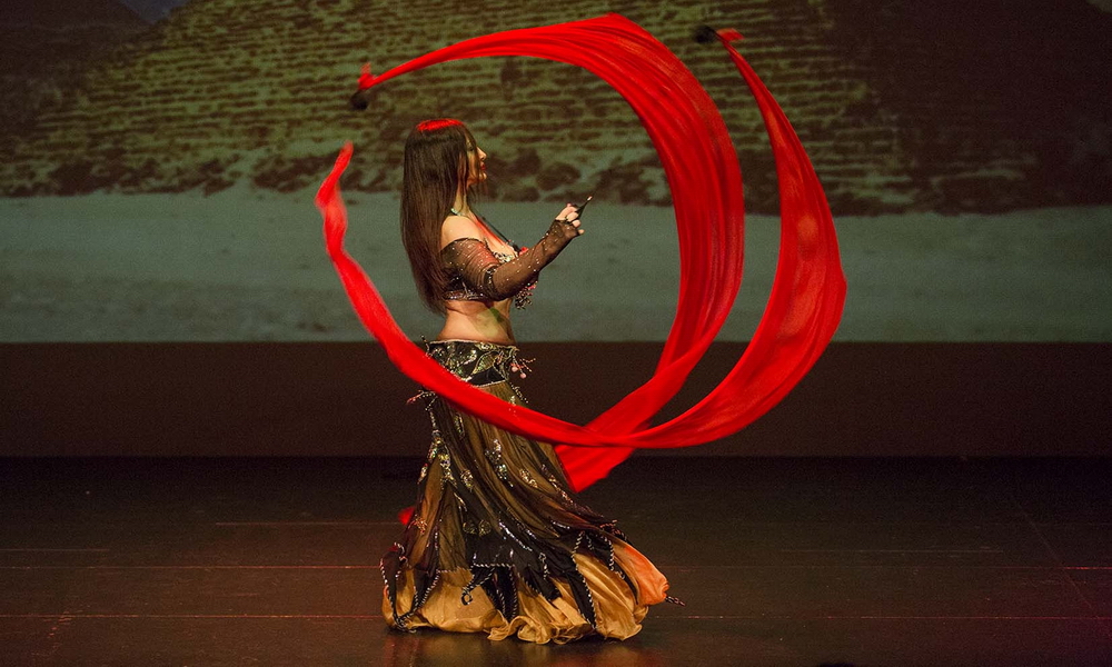 El poi veil con velos de seda